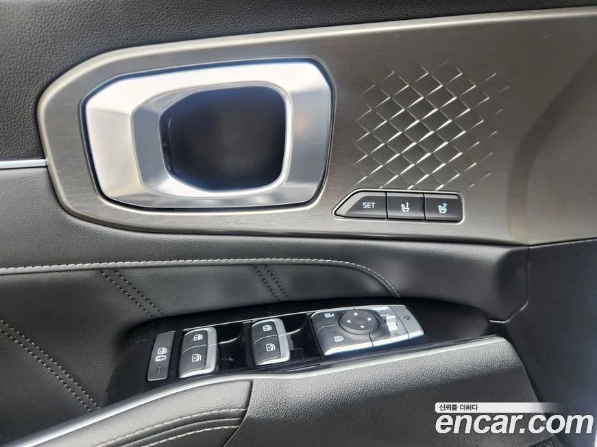 Kia Sorento — фото 9