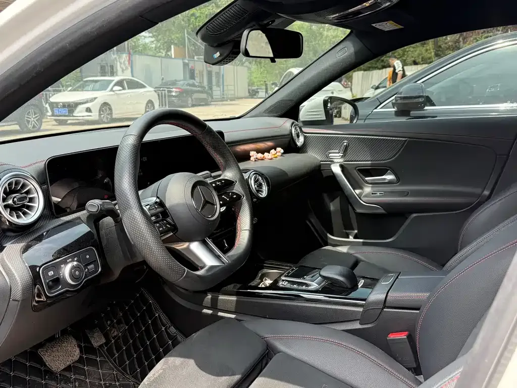 Mercedes-Benz A-Class 2023 из CN, фото 5