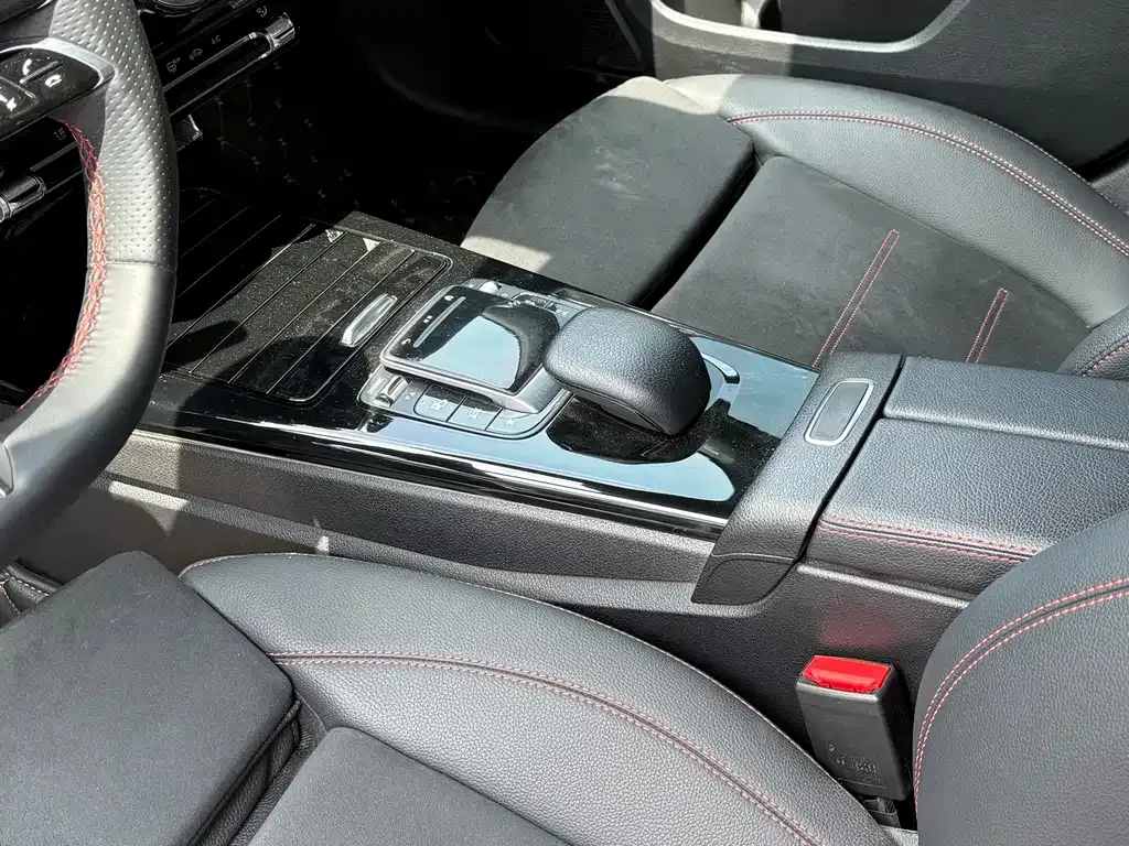 Mercedes-Benz A-Class 2023 из CN, фото 8