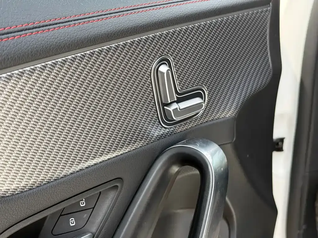 Mercedes-Benz A-Class 2023 из CN, фото 6