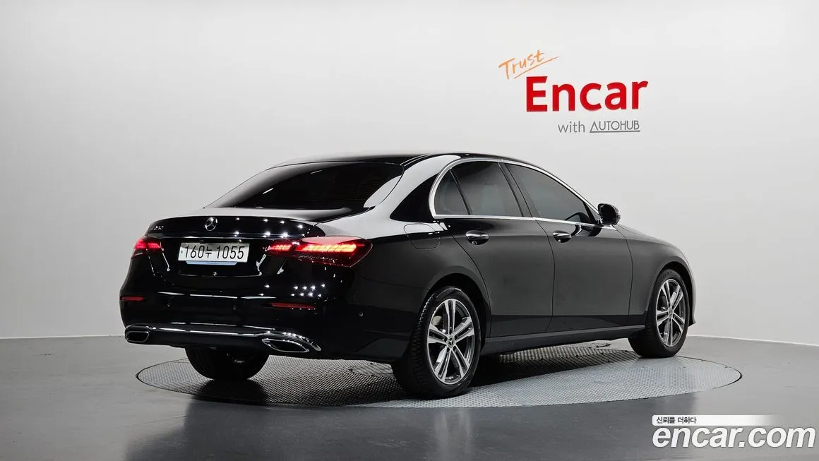 Mercedes-Benz E-Class 2023 из KR, фото 2