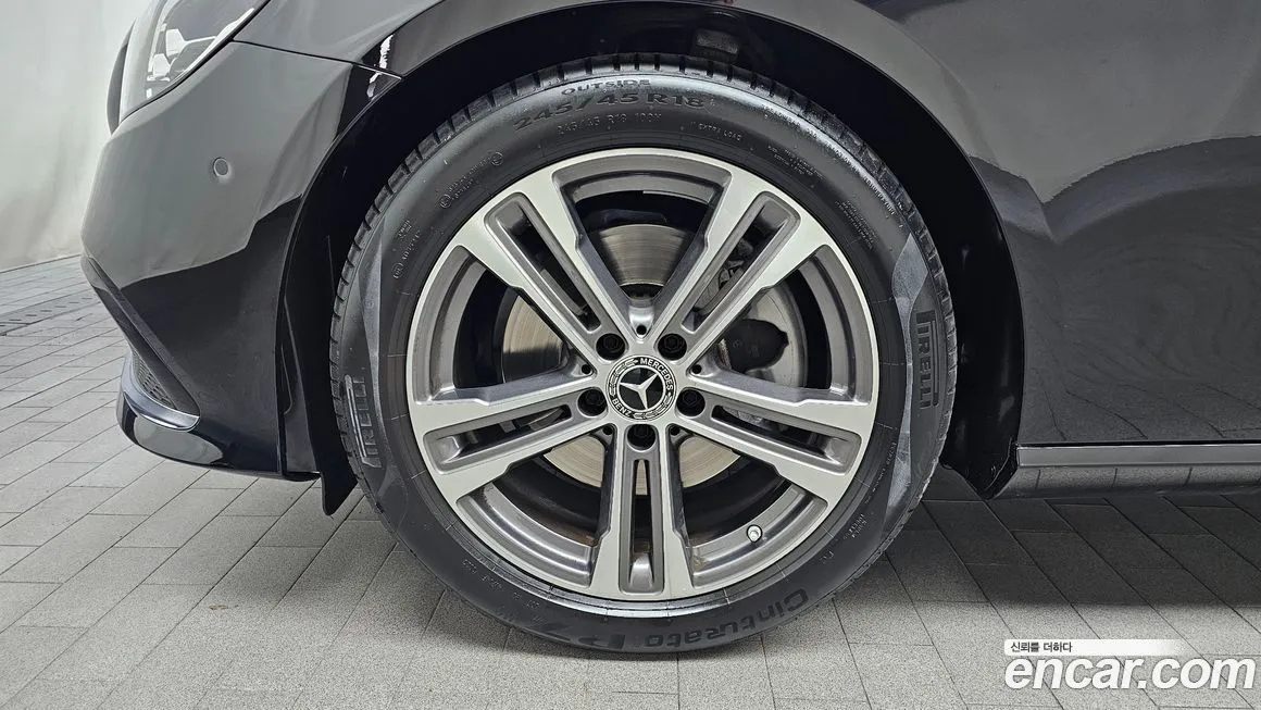 Mercedes-Benz E-Class 2023 из KR, фото 8