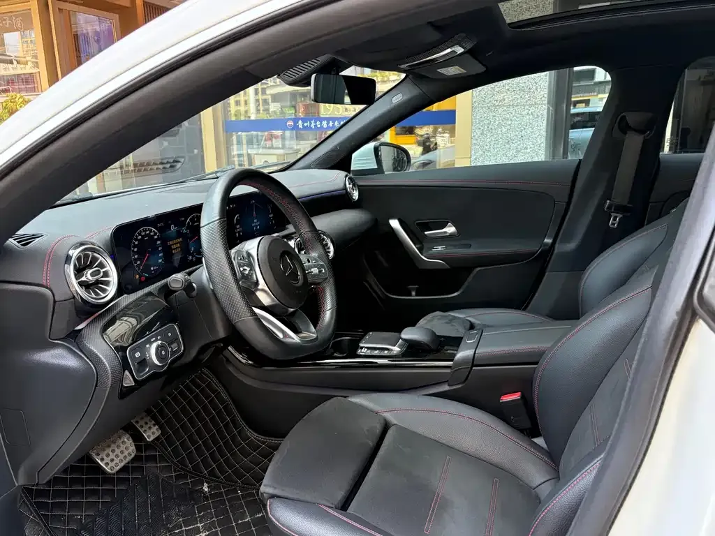 Mercedes-Benz GLA — фото 8