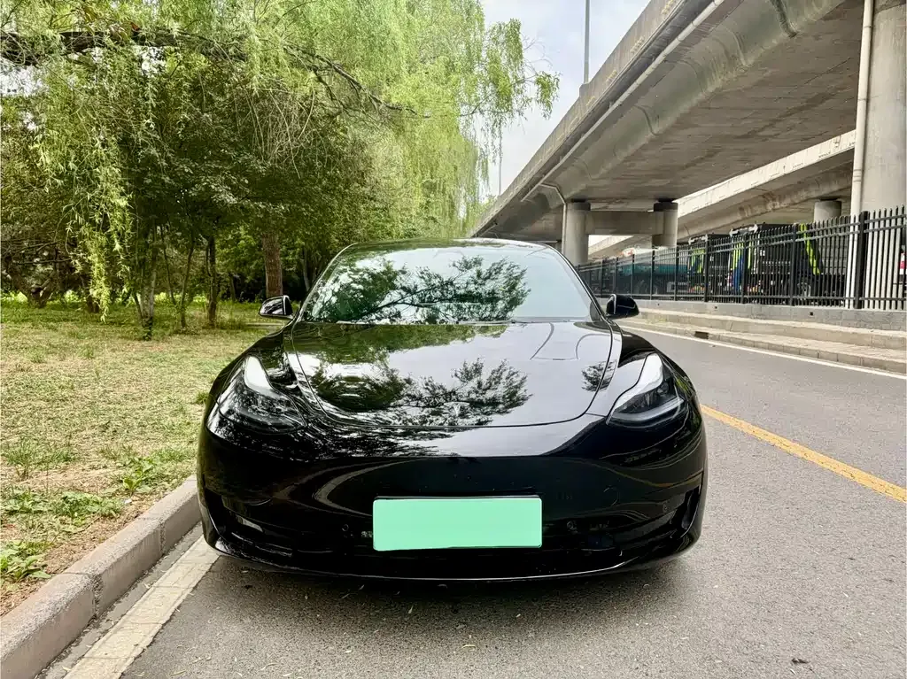 Tesla Model 3 — фото 8