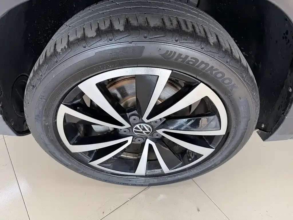 Volkswagen Tharu — фото 8