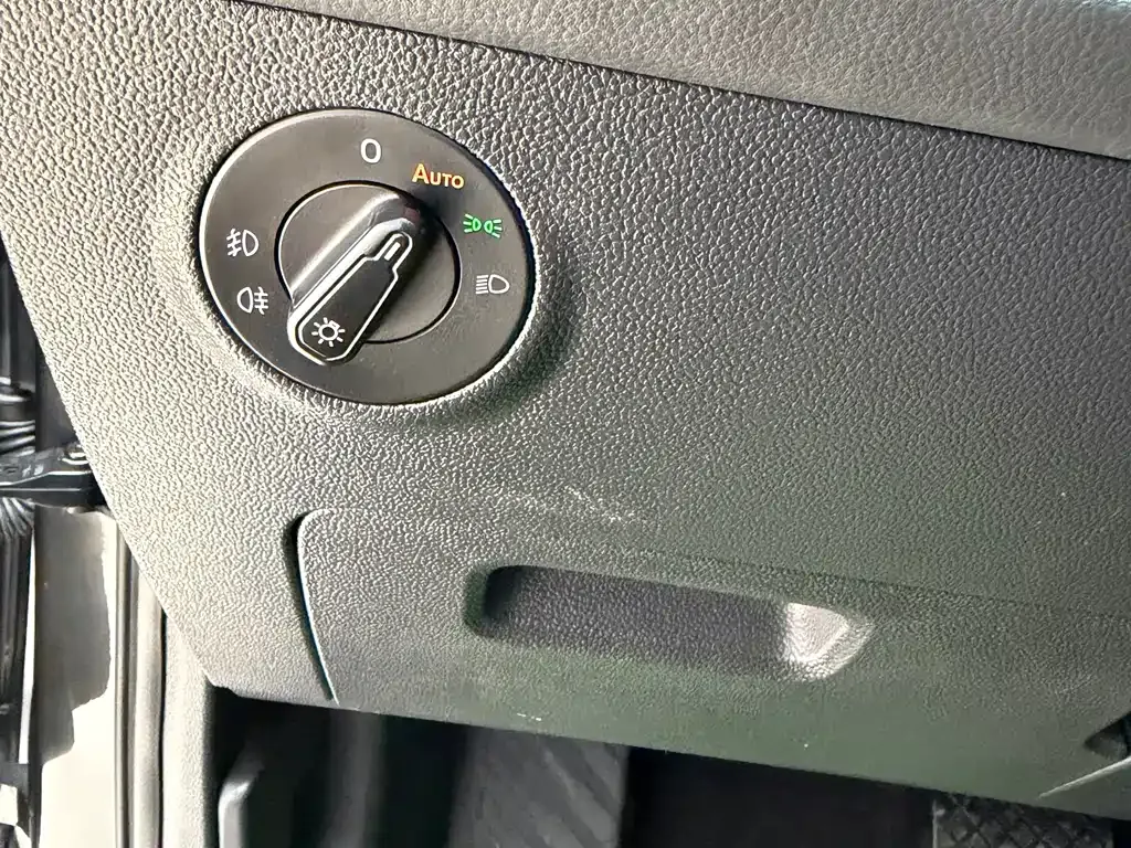 Volkswagen Tharu — фото 10