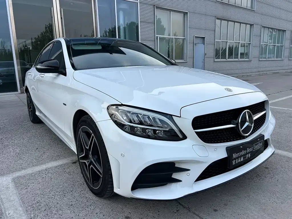 Mercedes-Benz C-Class — фото 7