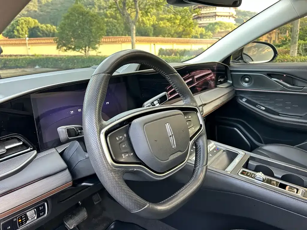 Lincoln Z 2023 из CN, фото 6
