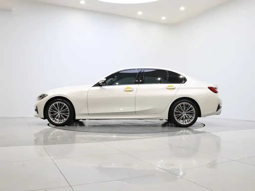 BMW 3 Series 2021 из CN, фото 4
