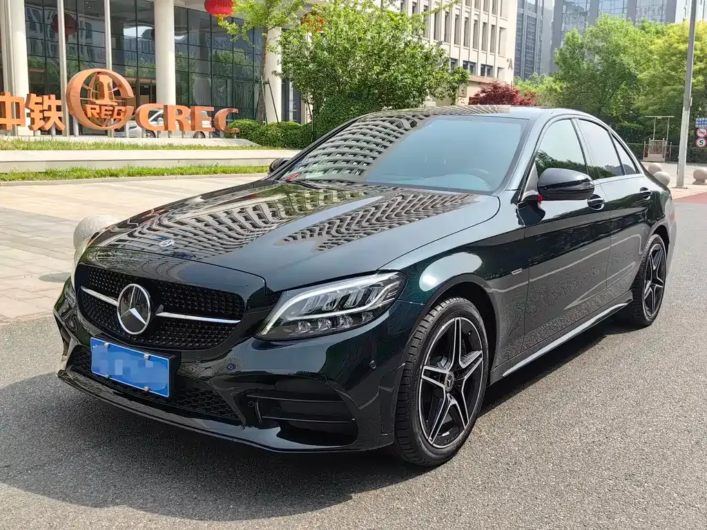 Mercedes-Benz C-Class — фото 1
