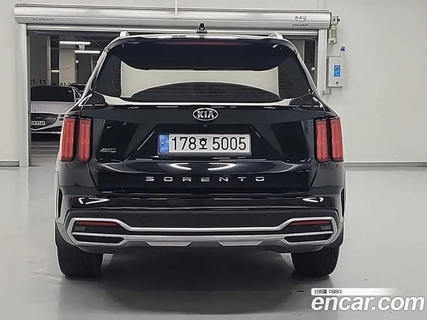 Kia Sorento — фото 5