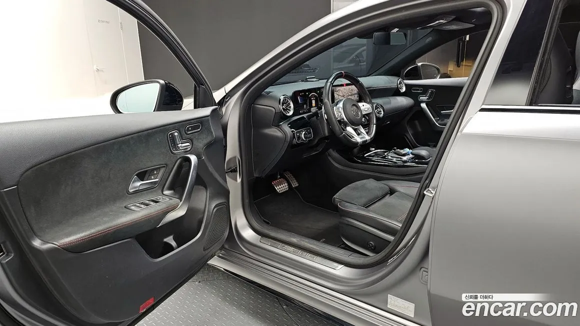 Mercedes-Benz A-Class — фото 10