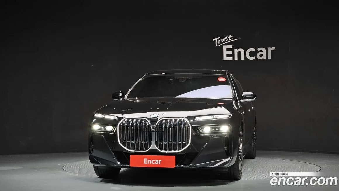 BMW 7-Series 2024 из KR, фото 2