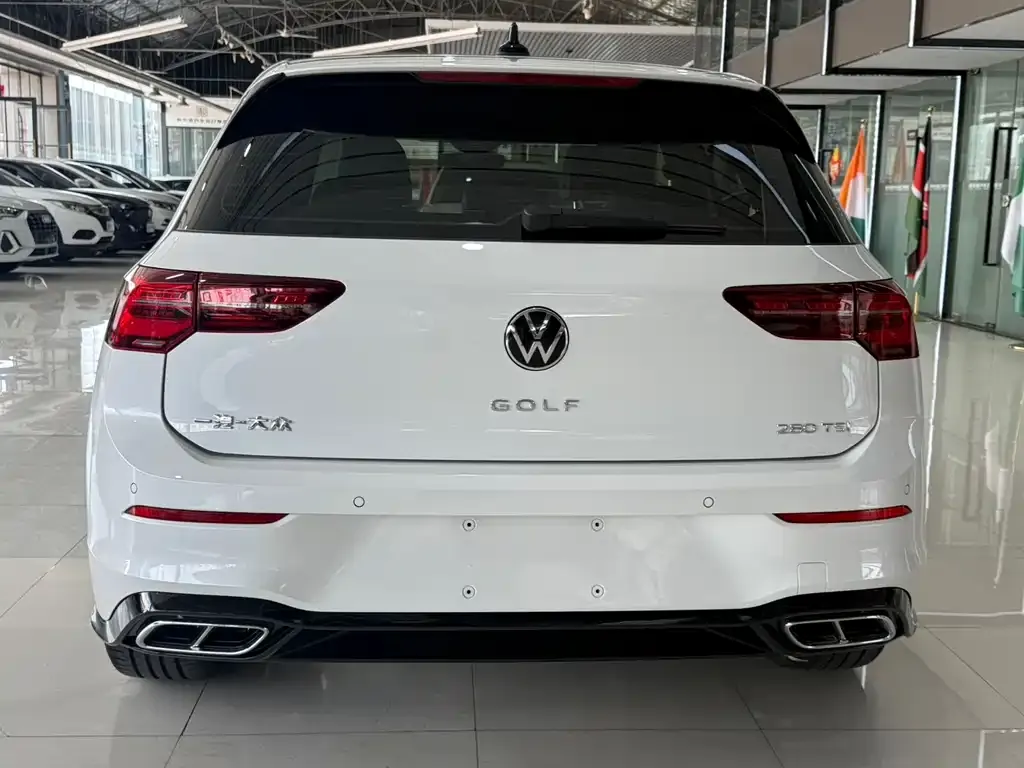 Volkswagen Golf 2021 из CN, фото 8