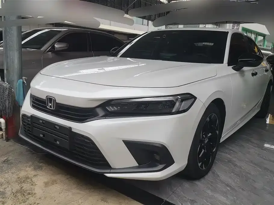 Honda Civic — фото 1