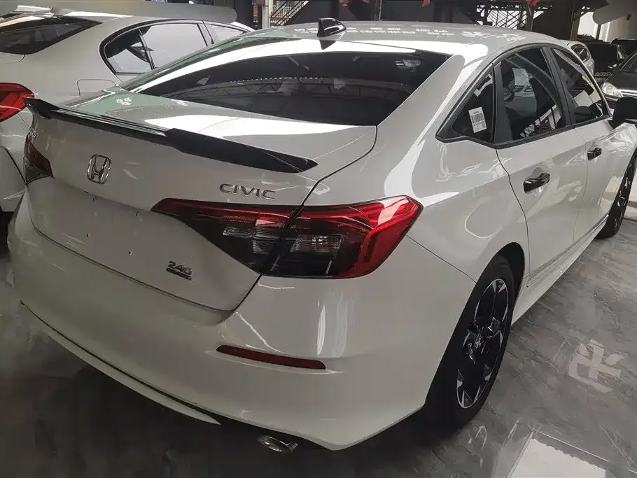 Honda Civic — фото 9