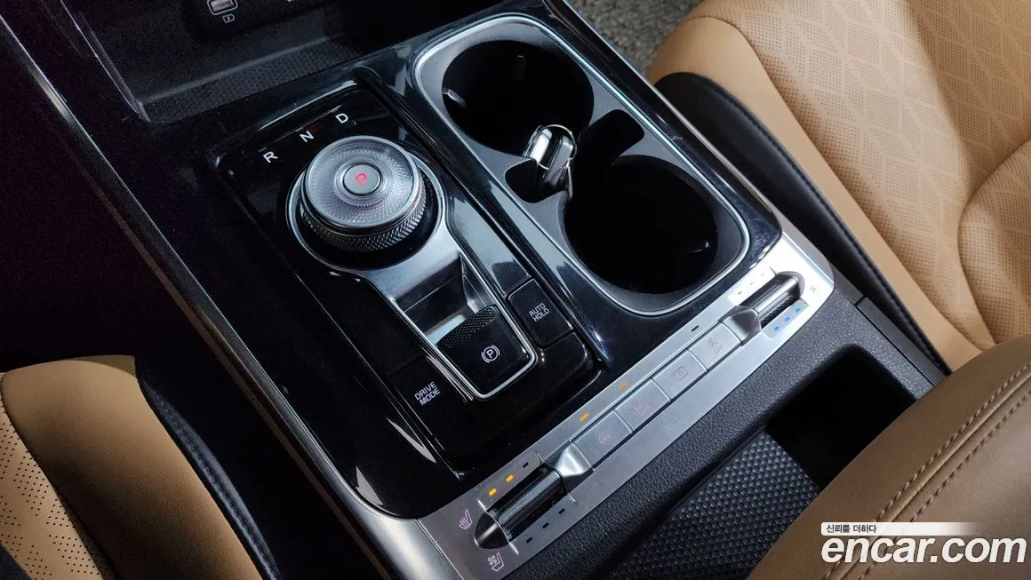 Kia Carnival — фото 10