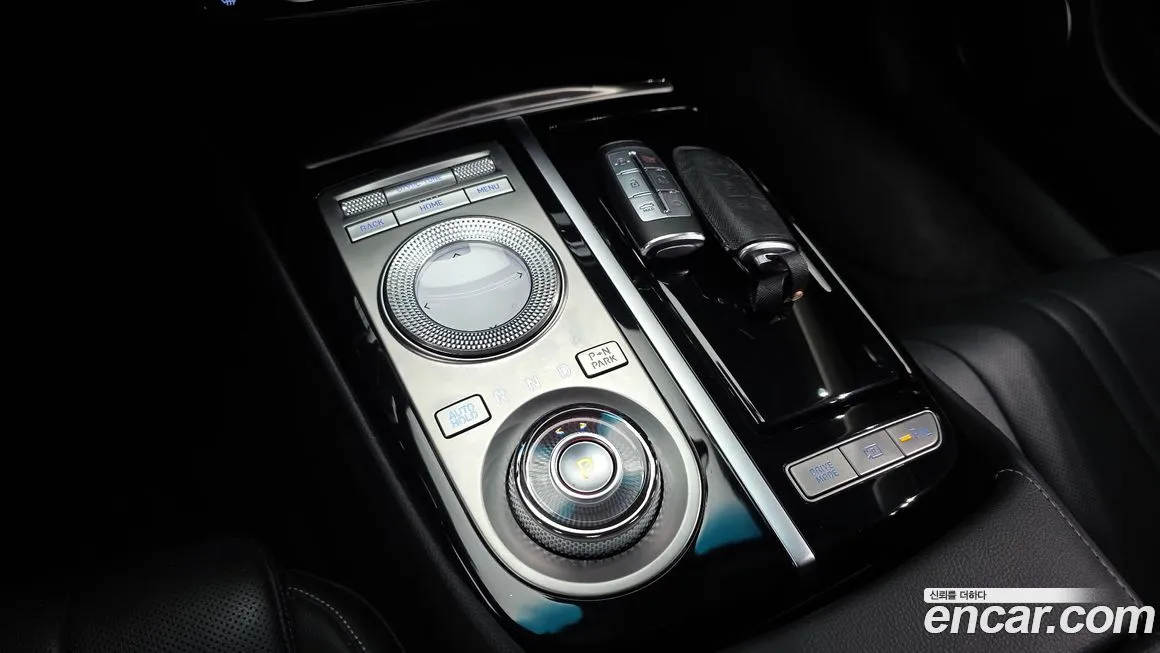 Genesis G80 — фото 10
