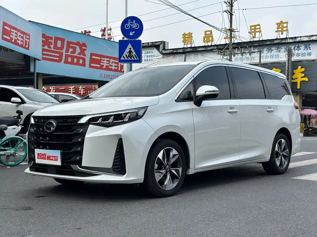 GAC Motor Trumpchi M6 — фото 1