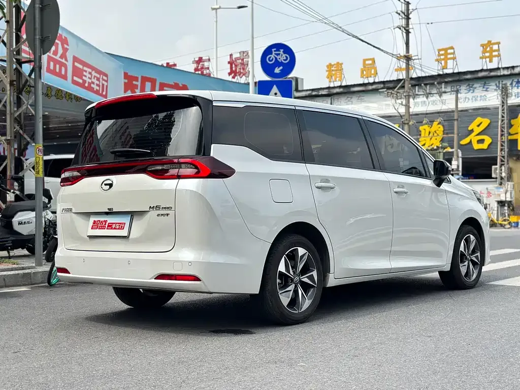 GAC Motor Trumpchi M6 — фото 9