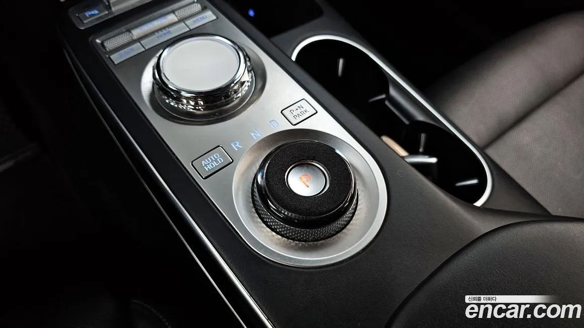 Genesis GV70 — фото 10