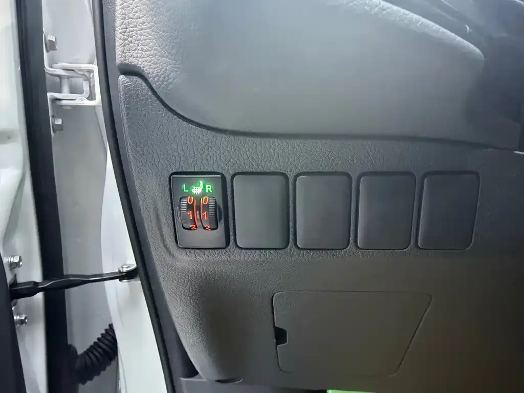 Mitsubishi Outlander — фото 2