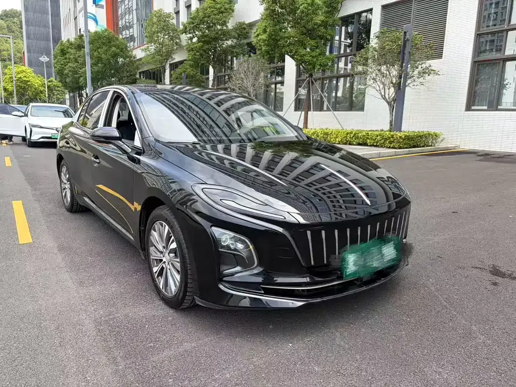 Hongqi E-QM5 — фото 4