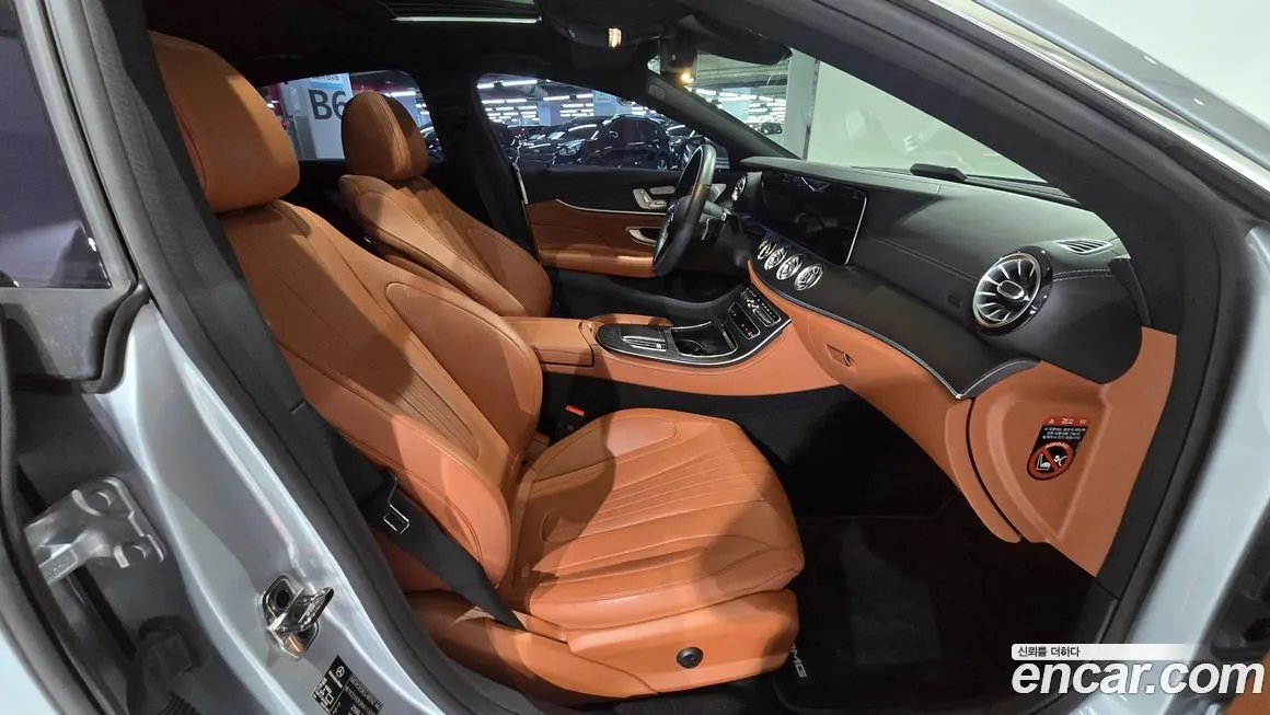 Mercedes-Benz CLS-Class — фото 10