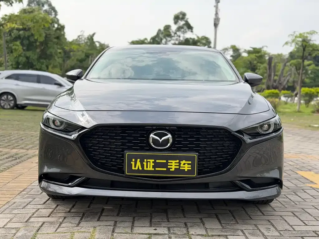 Mazda 3 Axela — фото 3