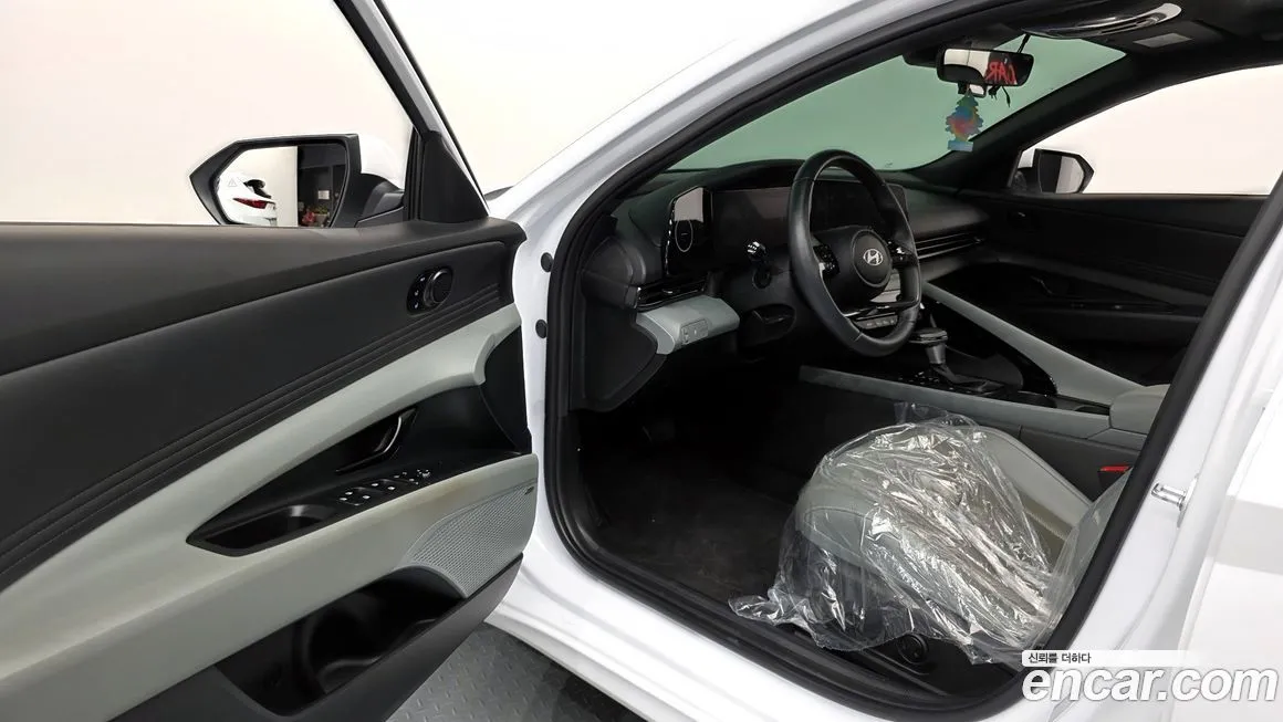 Hyundai AVANTE 2024 из KR, фото 2