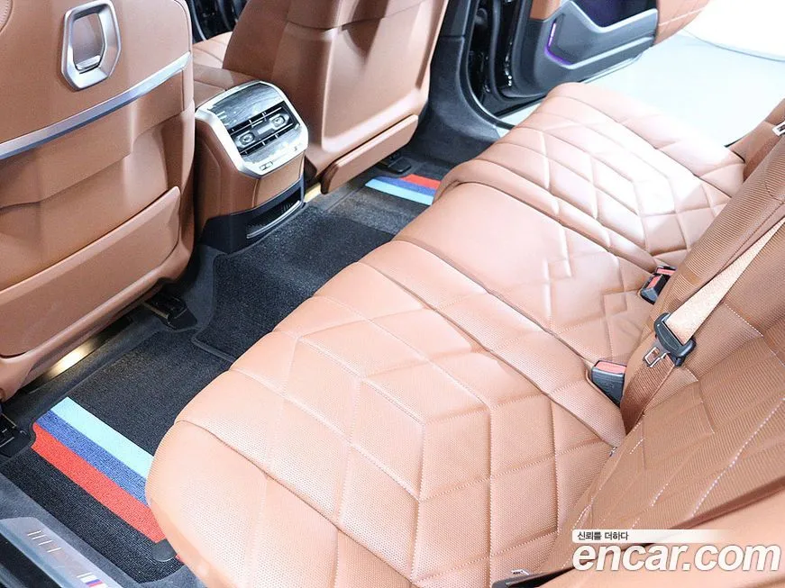 BMW i7 2024 из KR, фото 7