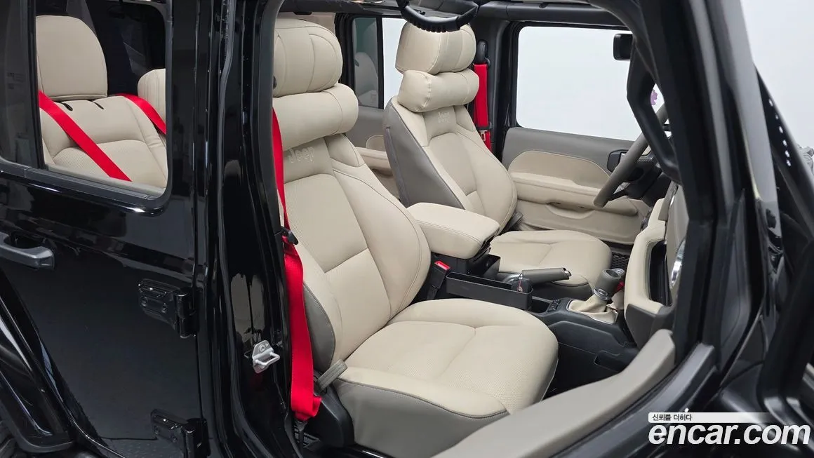 Jeep Wrangler — фото 7