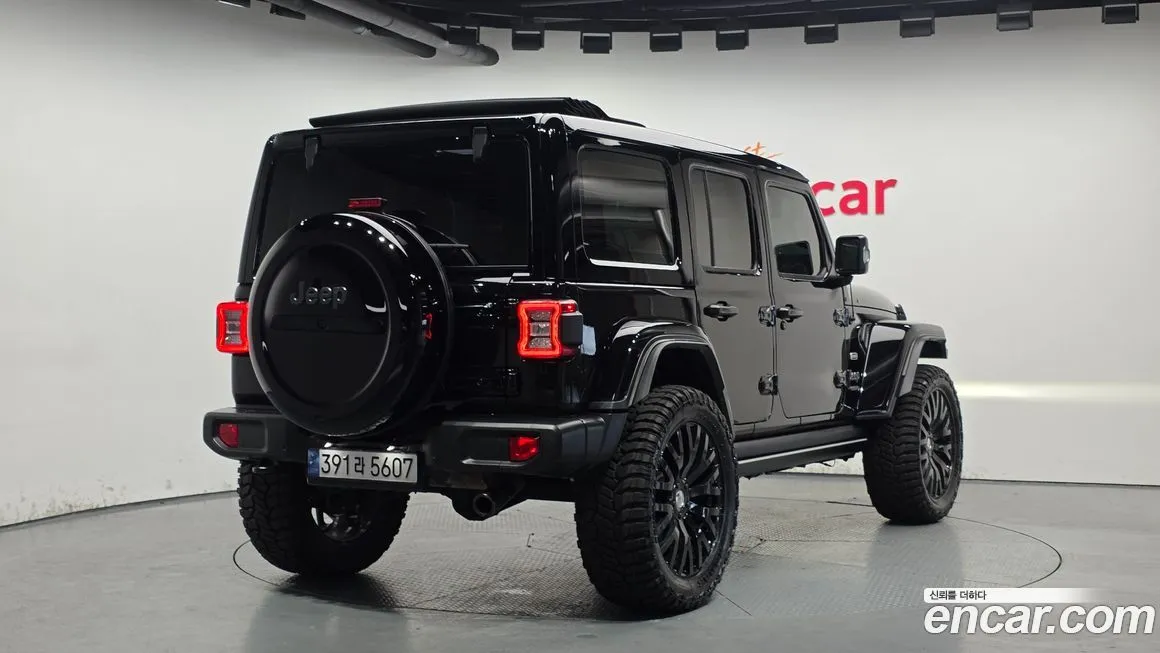 Jeep Wrangler — фото 2