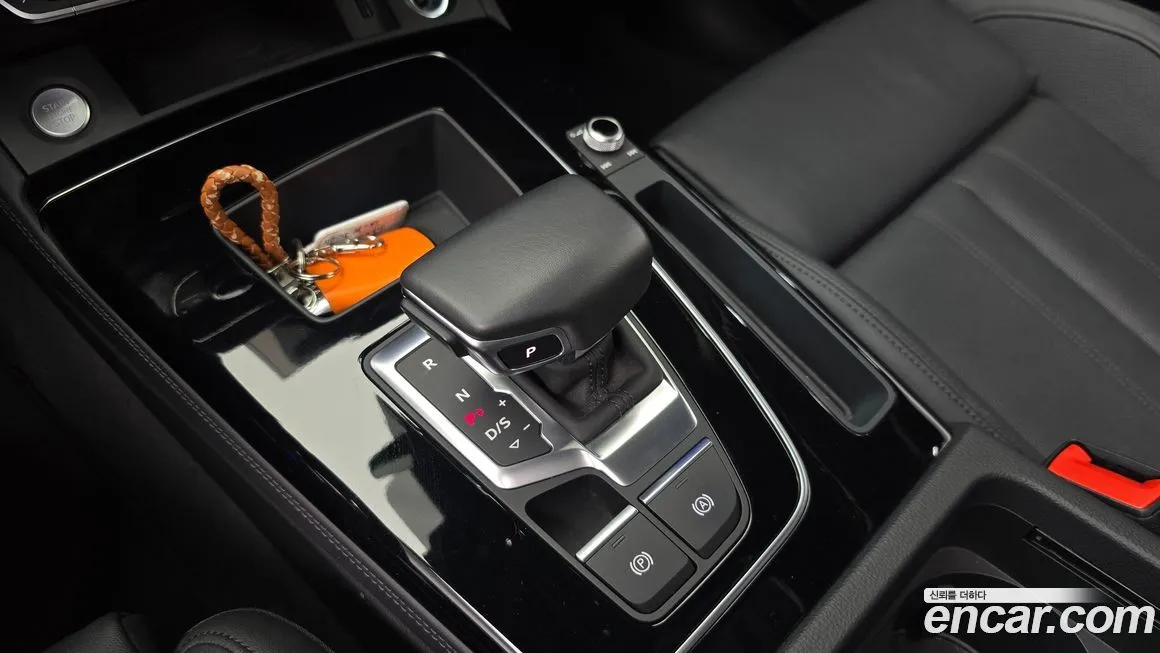Audi Q5 2021 из KR, фото 5