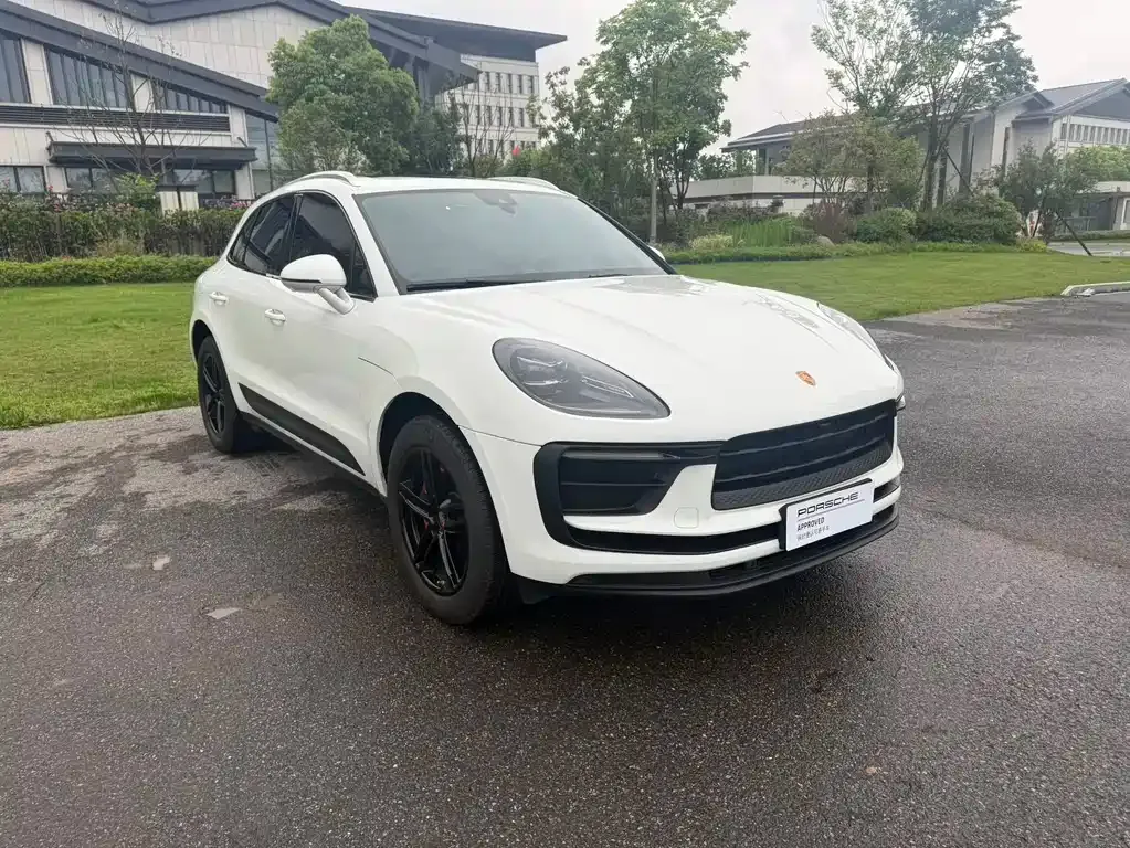 Porsche Macan — фото 10