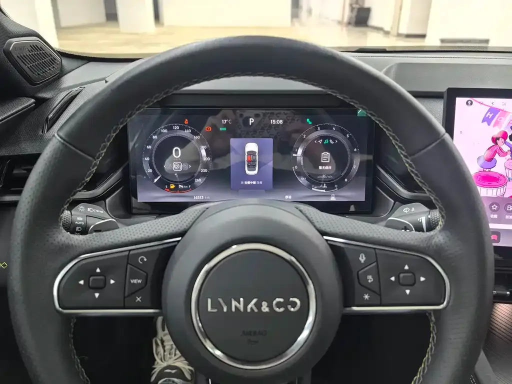 Lynk & Co 03 2024 из CN, фото 9
