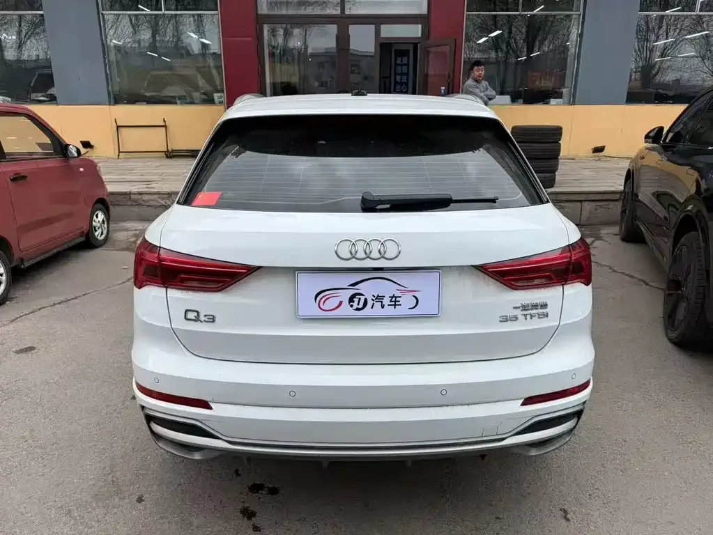 Audi Q3 2021 из CN, фото 3