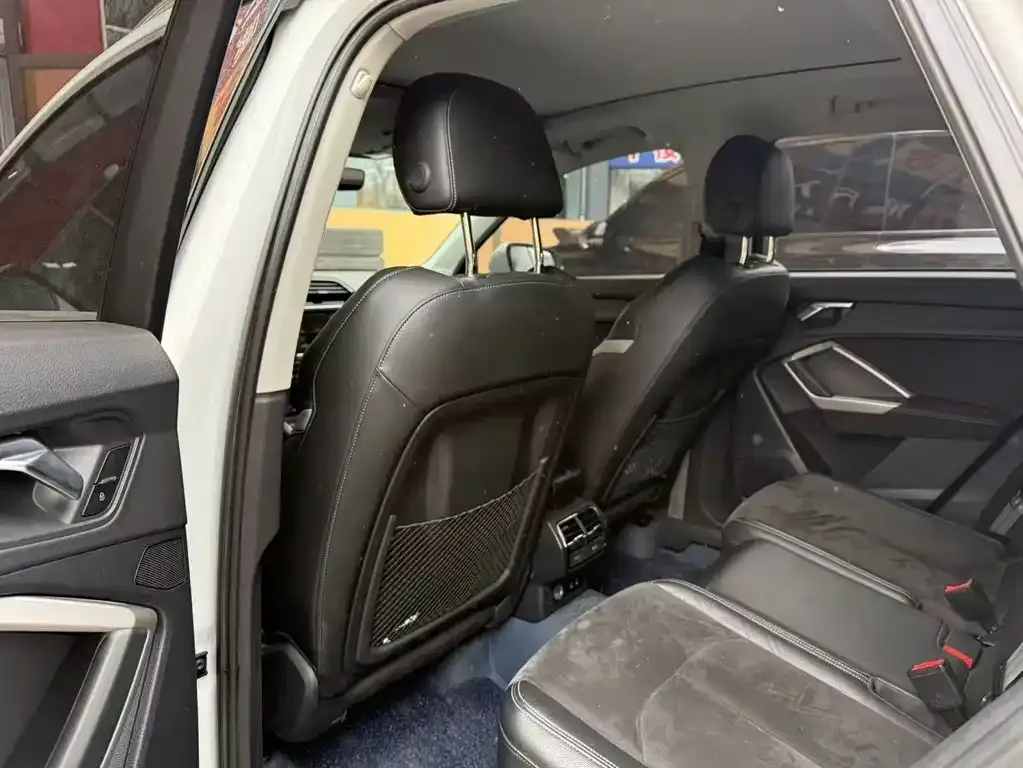 Audi Q3 2021 из CN, фото 5