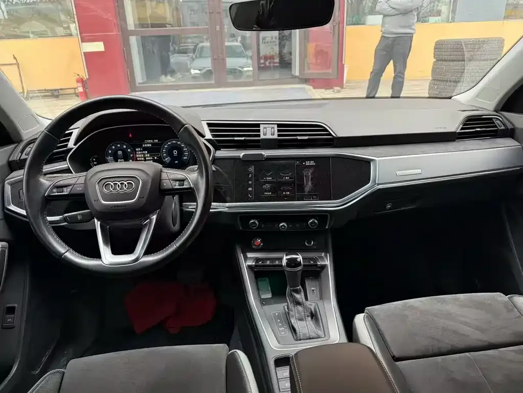 Audi Q3 2021 из CN, фото 2