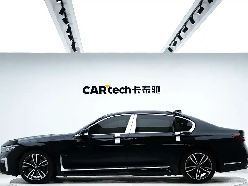 BMW 7 Series — фото 4