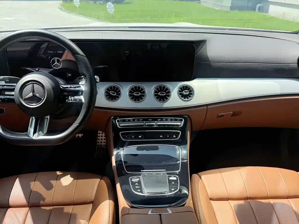 Mercedes-Benz E-Class (Import) — фото 8