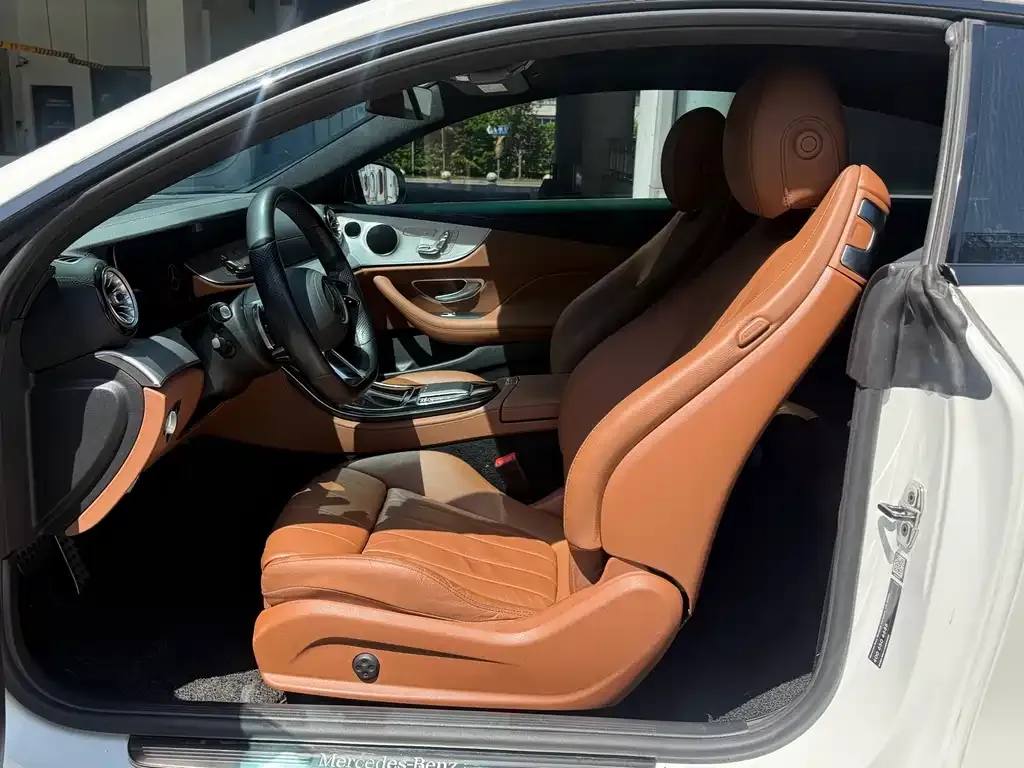 Mercedes-Benz E-Class (Import) — фото 3