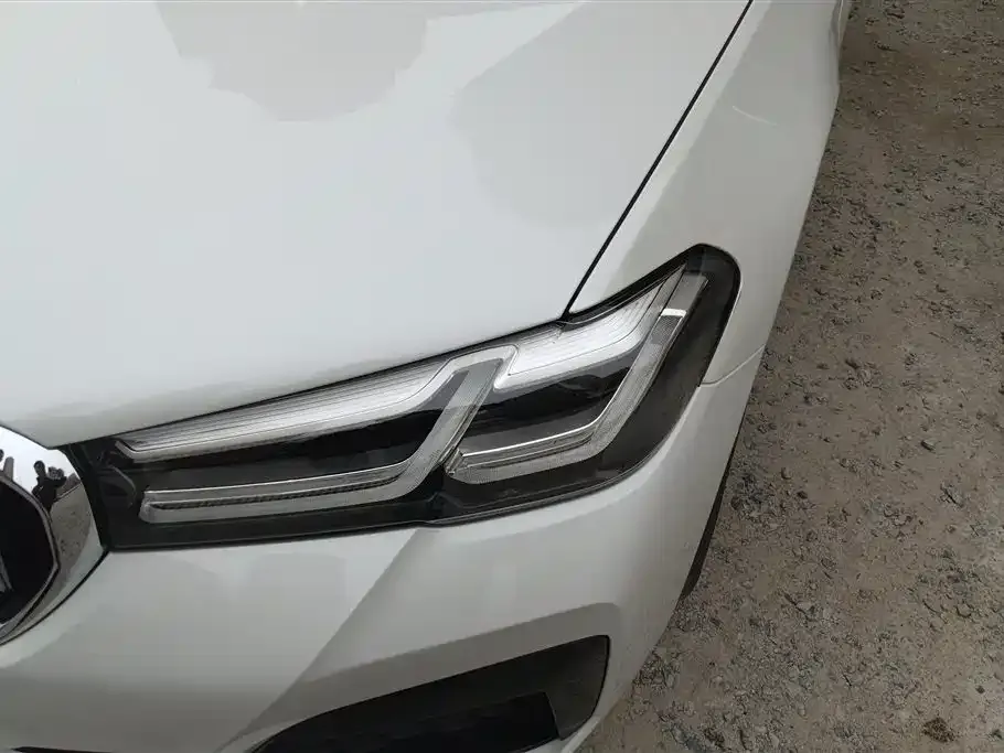 BMW 5 Series New Energy — фото 3