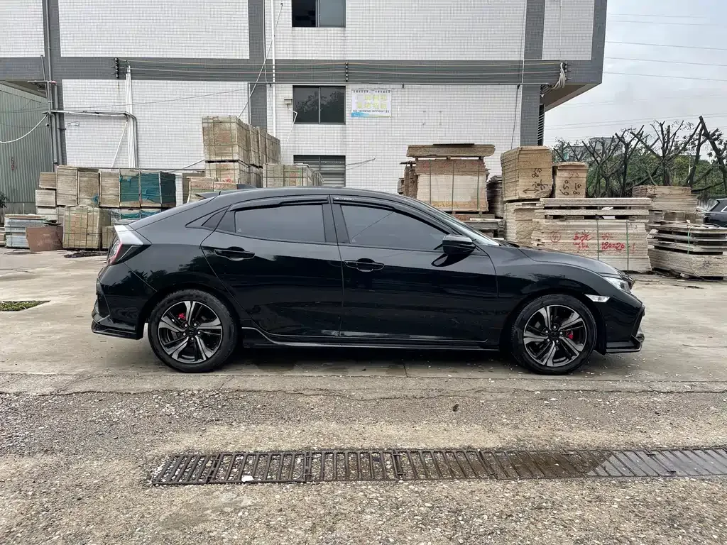 Honda Civic — фото 7