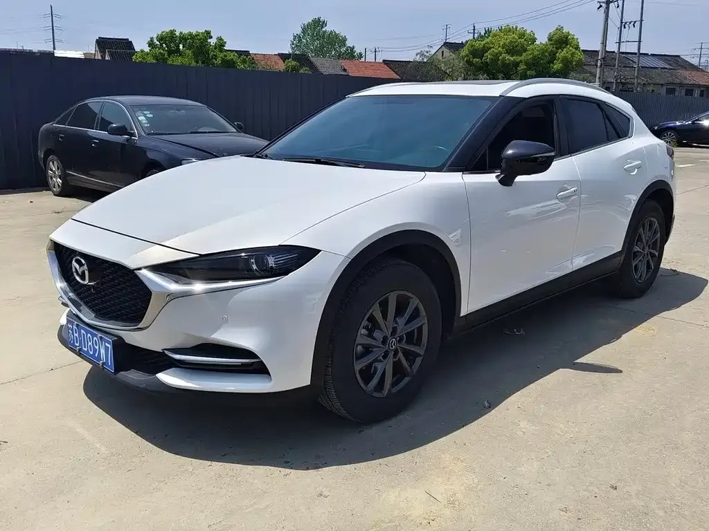 Mazda CX-4 2022 из CN, фото 9