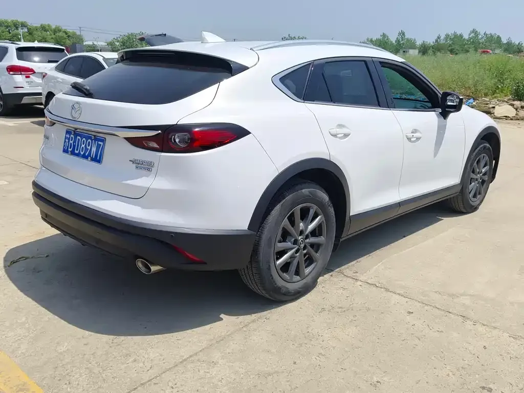 Mazda CX-4 2022 из CN, фото 3