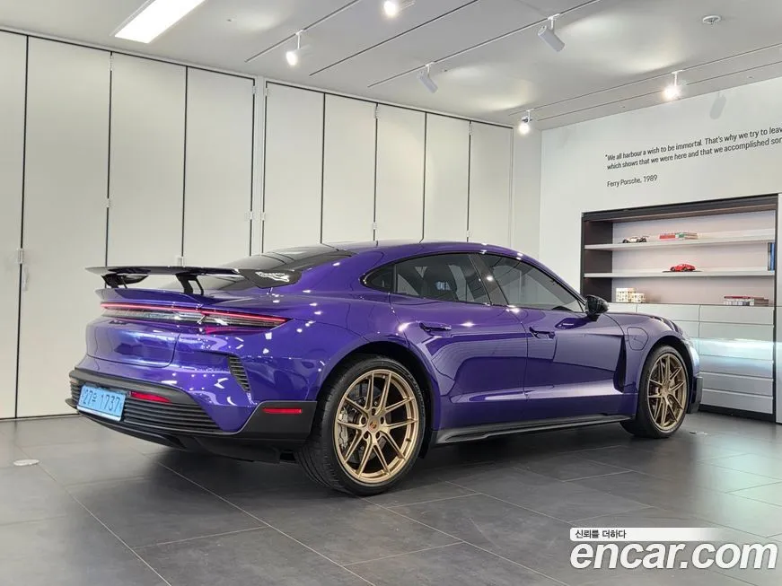 Porsche Taycan 2025 из KR, фото 5