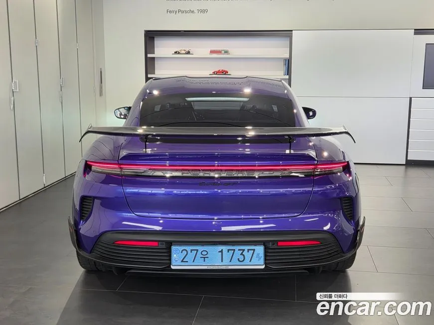 Porsche Taycan 2025 из KR, фото 2