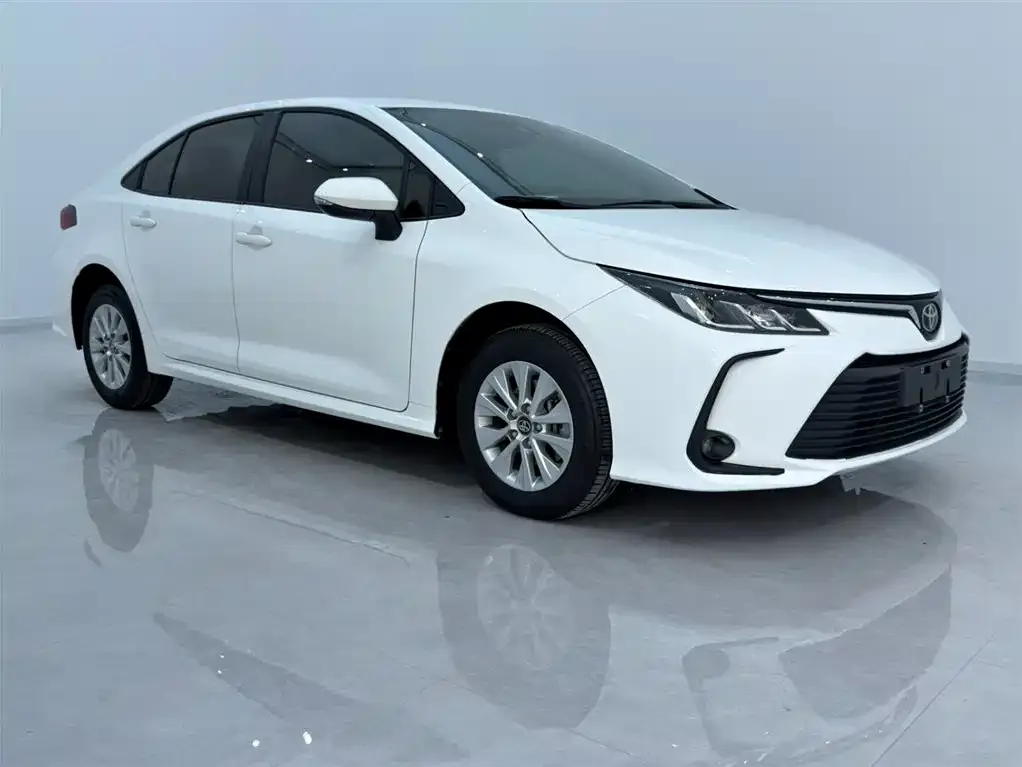 Toyota Corolla — фото 3