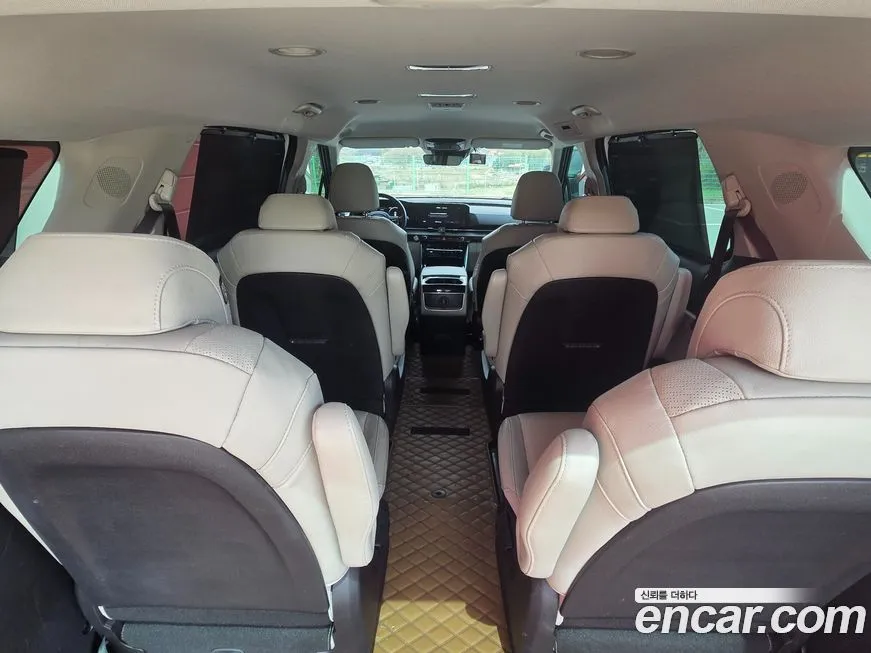 Kia Carnival — фото 9